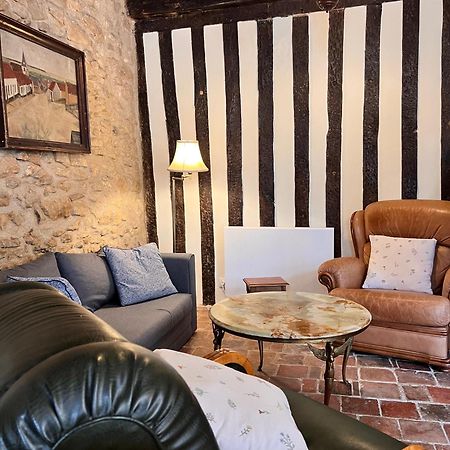 La Charité-sur-Loire Appartement Meneau מראה חיצוני תמונה